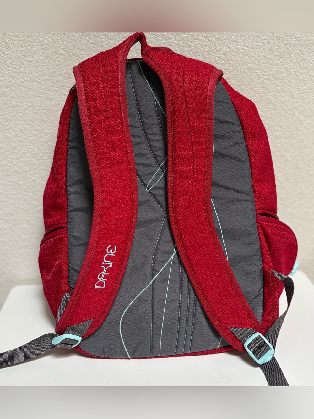 Dakine Red Everyday Compact Backpack - Picture 2 of 9